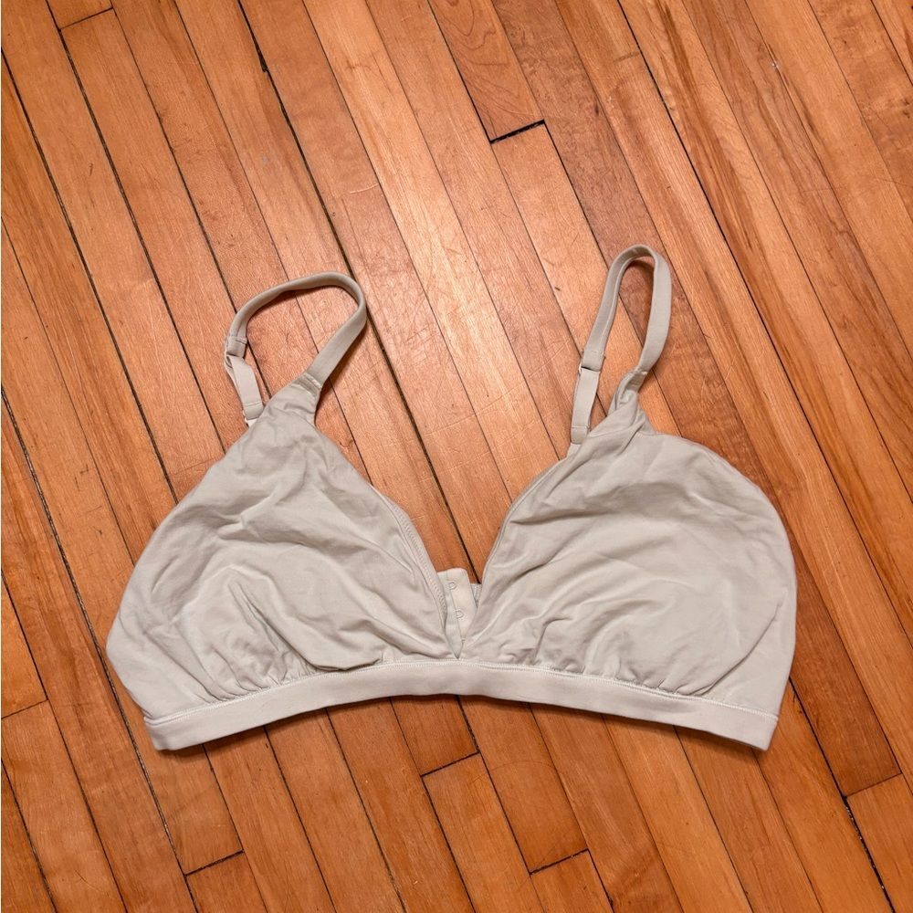 SKIMS Light Cream Triangle Bralette - Picture 2 of 4